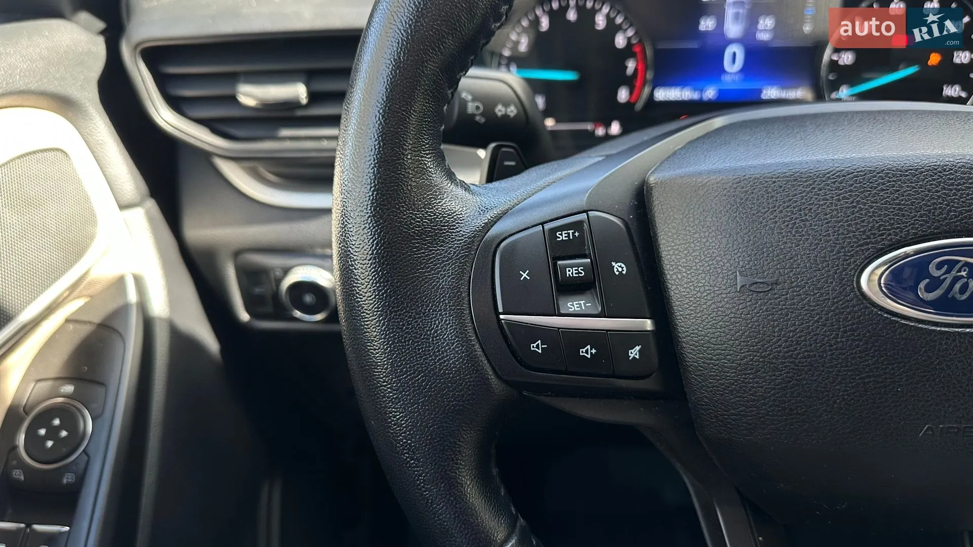 2020 Ford Explorer - мініатюра 11