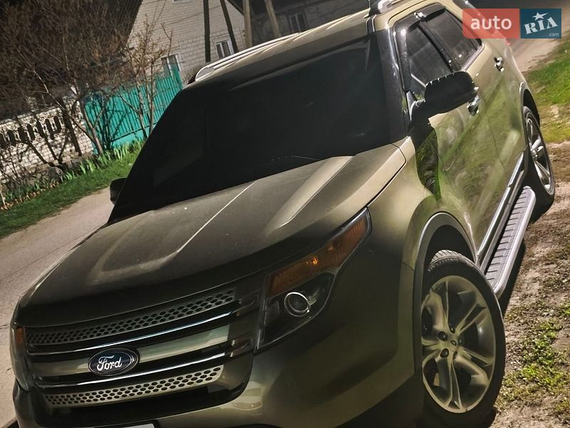 Позашляховик / Кросовер Ford Explorer 2013 в Ладижині