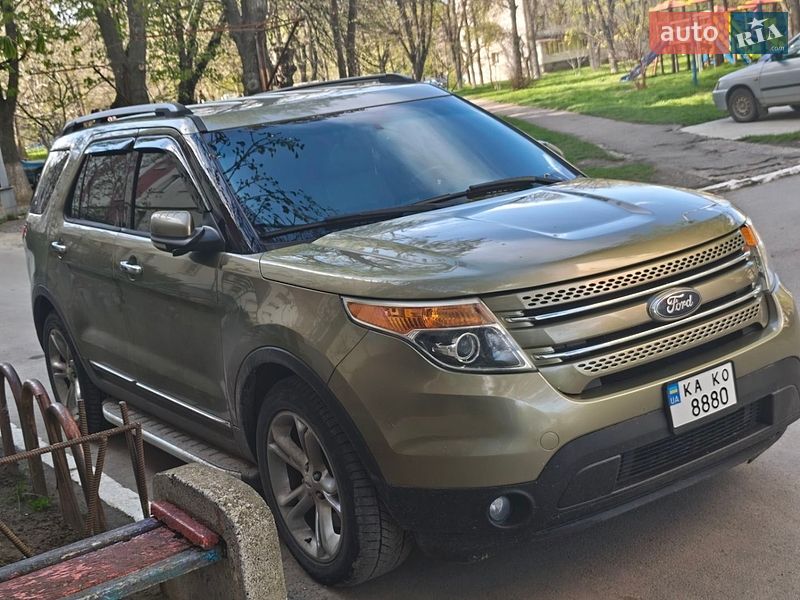 Позашляховик / Кросовер Ford Explorer 2013 в Ладижині