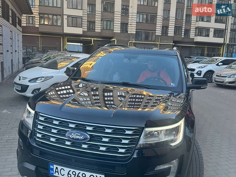 Внедорожник / Кроссовер Ford Explorer 2017 в Луцке