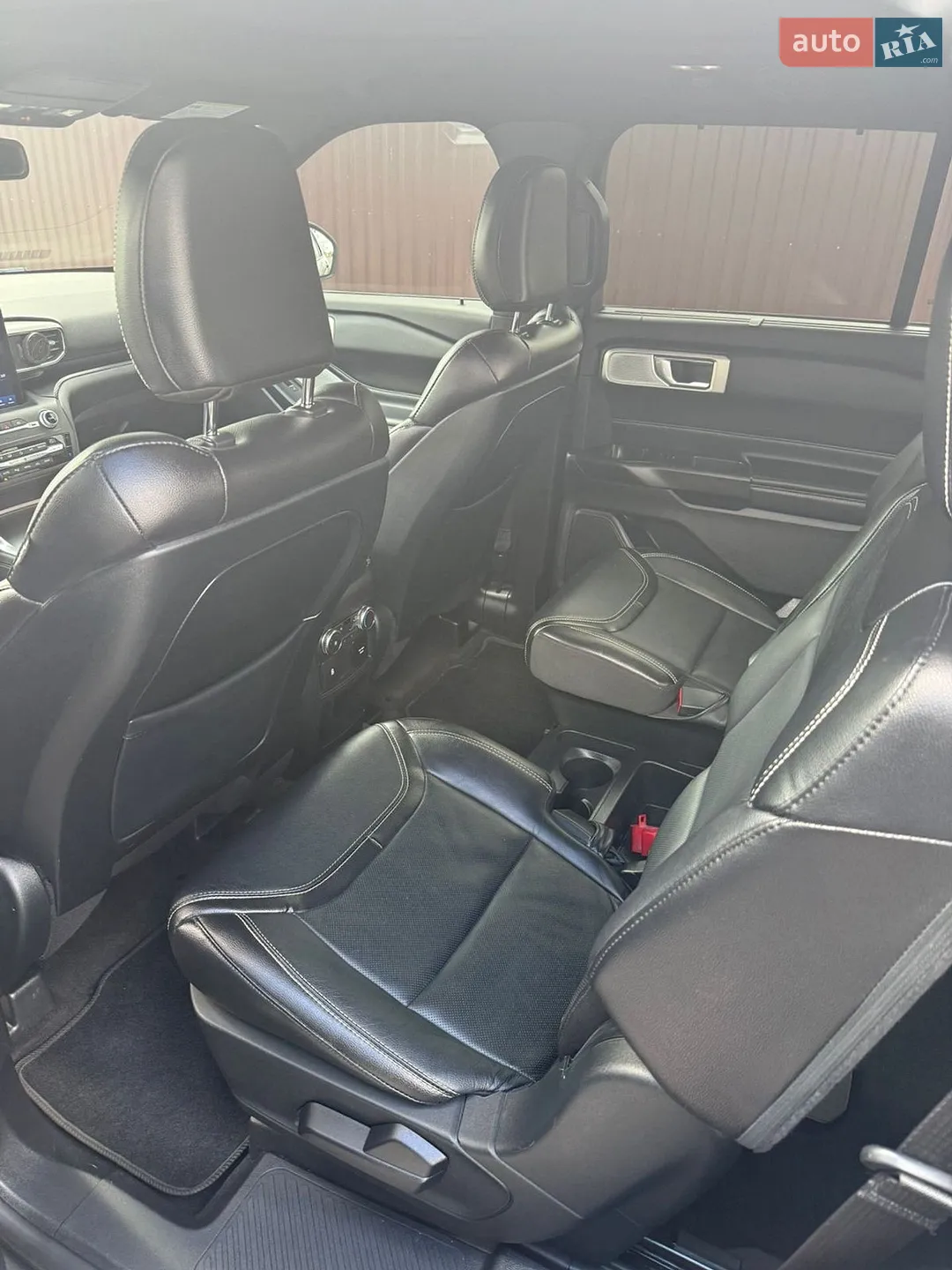 2020 Ford Explorer - мініатюра 17