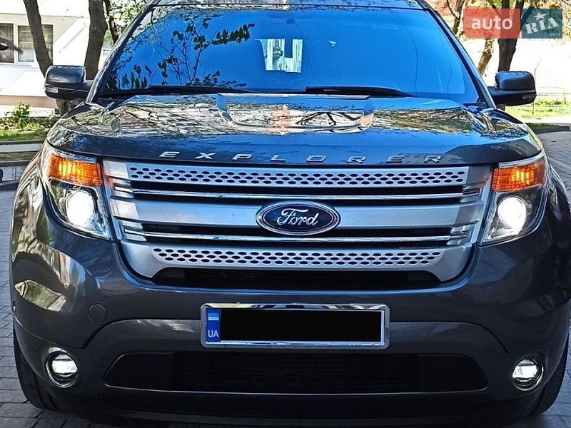 Позашляховик / Кросовер Ford Explorer 2011 в Чернівцях