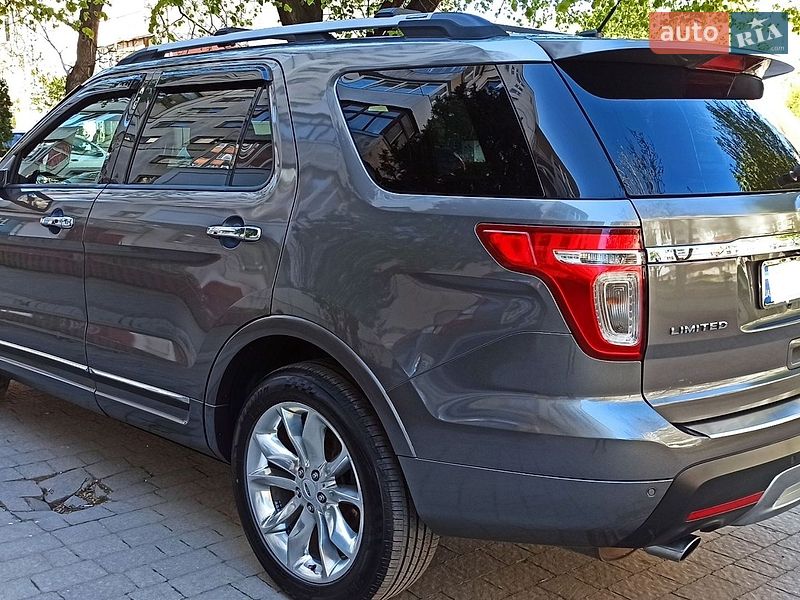 Позашляховик / Кросовер Ford Explorer 2011 в Чернівцях