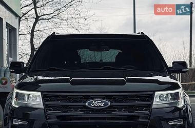Внедорожник / Кроссовер Ford Explorer 2017 в Ровно