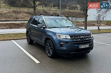 Позашляховик / Кросовер Ford Explorer 2018 в Черняхові
