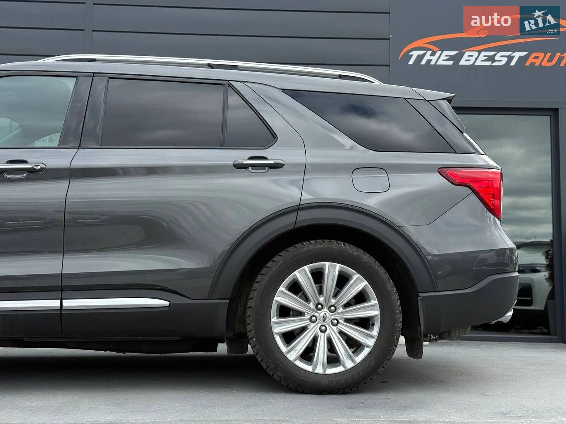 2019 Ford Explorer - мініатюра 9