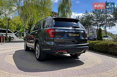 Позашляховик / Кросовер Ford Explorer 2018 в Львові