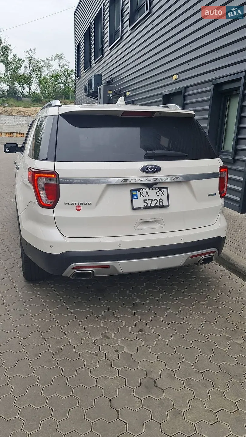 2016 Ford Explorer - мініатюра 2