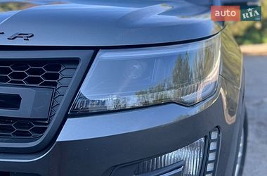 Внедорожник / Кроссовер Ford Explorer 2017 в Соленом