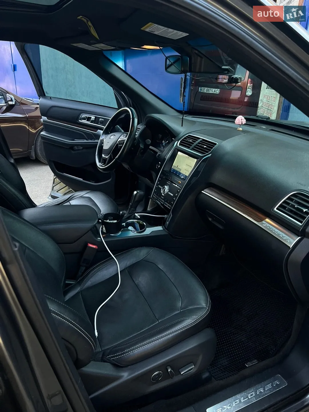 2017 Ford Explorer - мініатюра 16