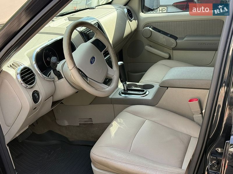 Позашляховик / Кросовер Ford Explorer 2005 в Києві