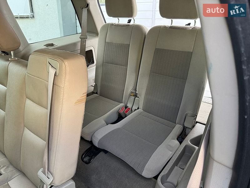 Позашляховик / Кросовер Ford Explorer 2005 в Києві