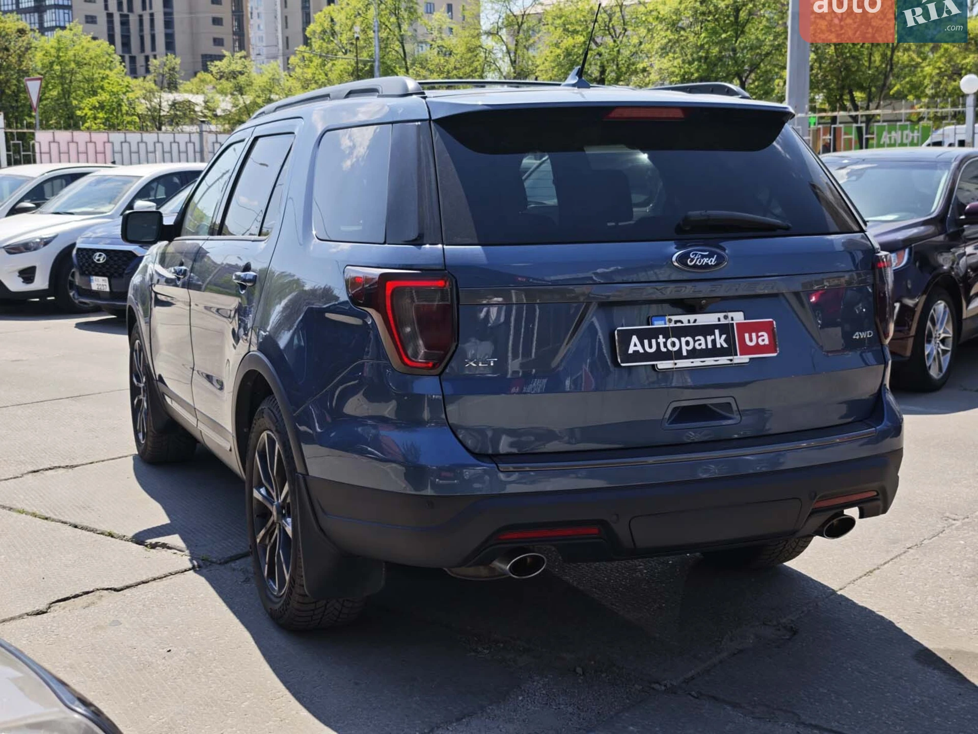 2018 Ford Explorer - мініатюра 13