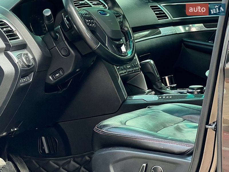 Позашляховик / Кросовер Ford Explorer 2016 в Одесі