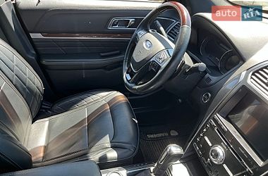 Внедорожник / Кроссовер Ford Explorer 2018 в Виннице