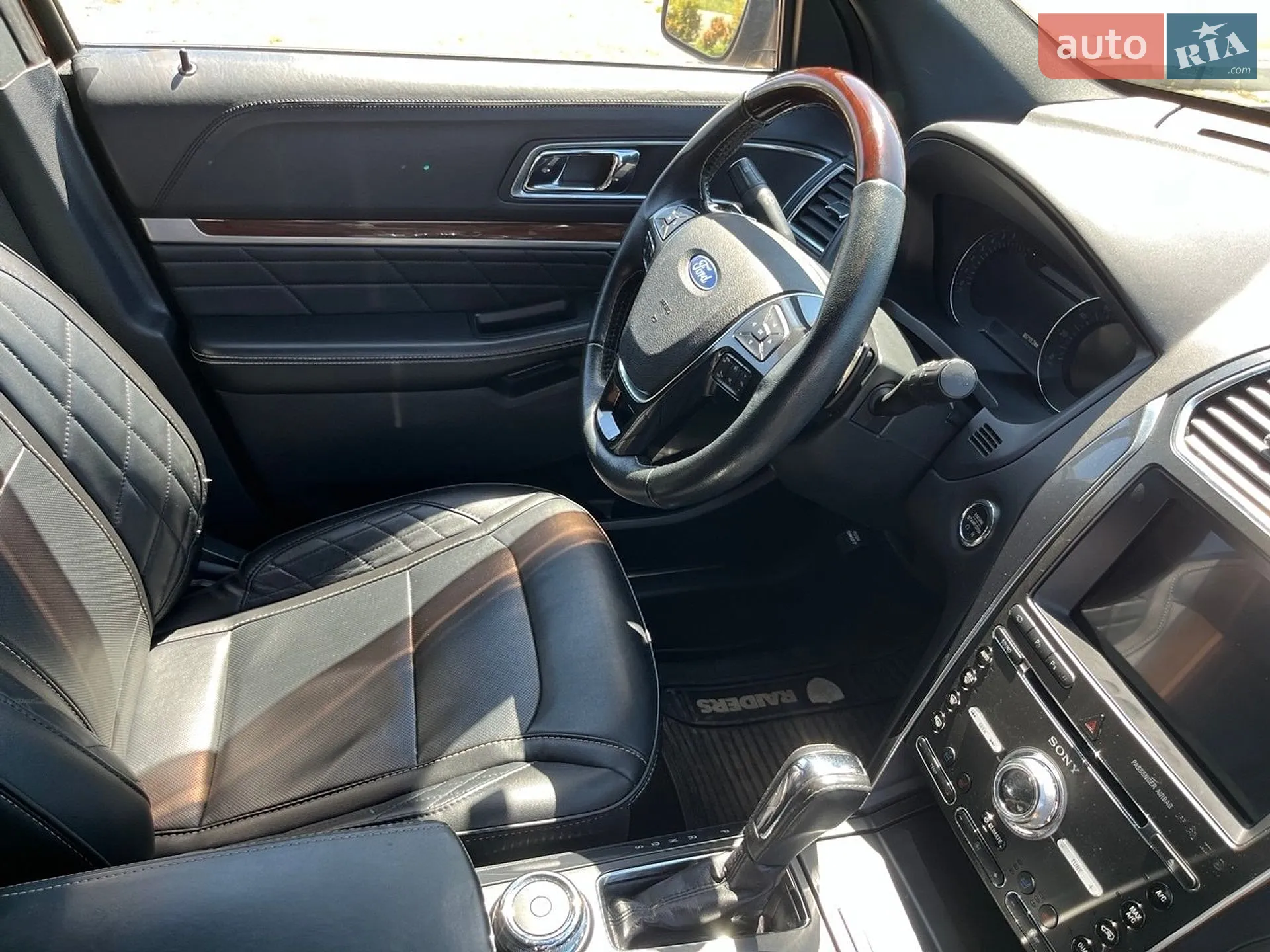 2018 Ford Explorer - мініатюра 10