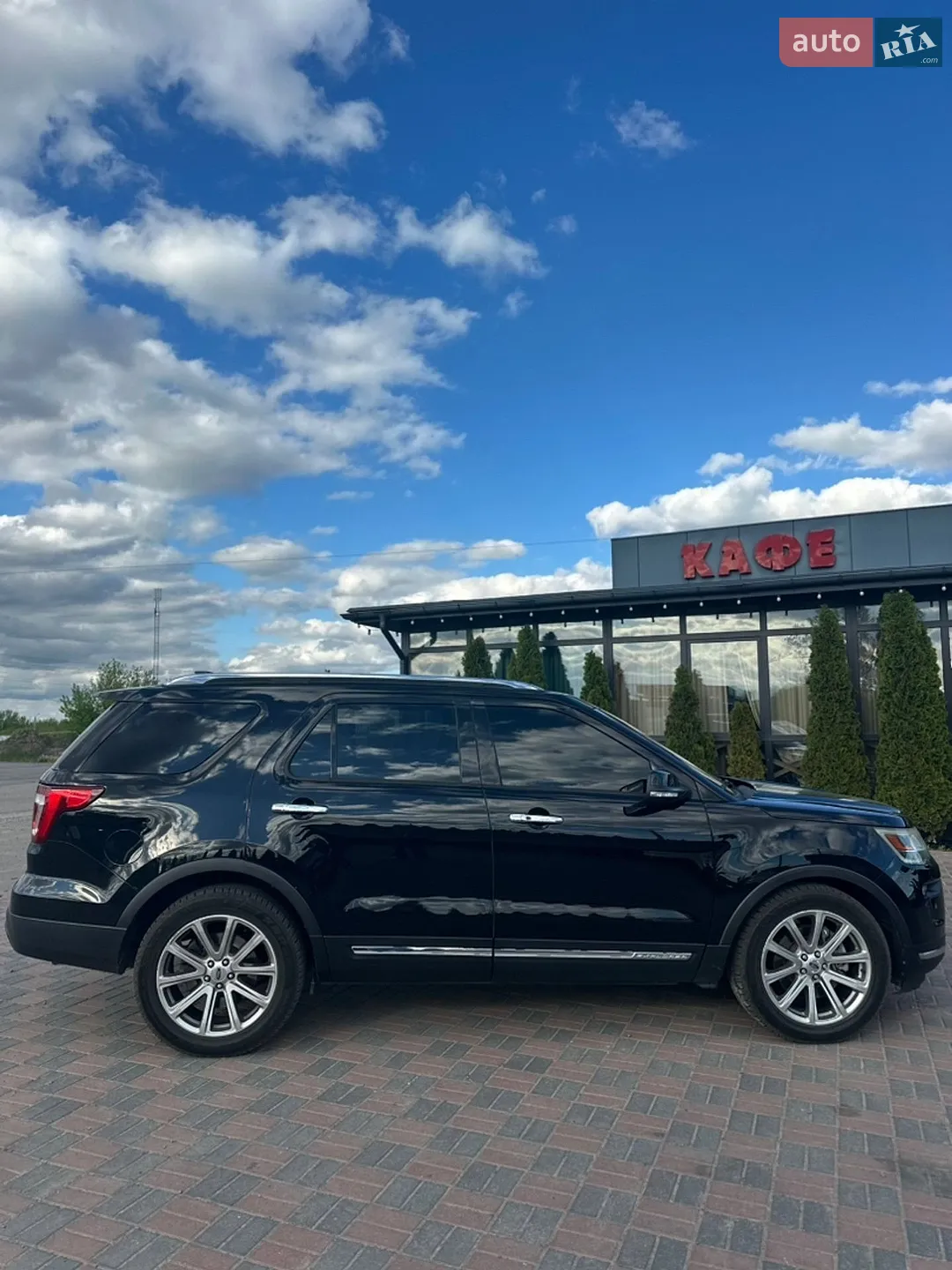 2017 Ford Explorer - мініатюра 5