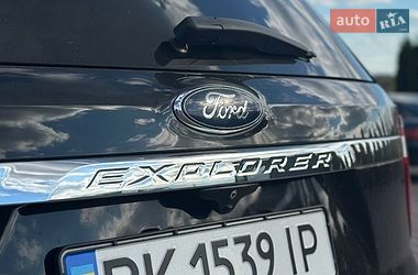 Позашляховик / Кросовер Ford Explorer 2017 в Рівному