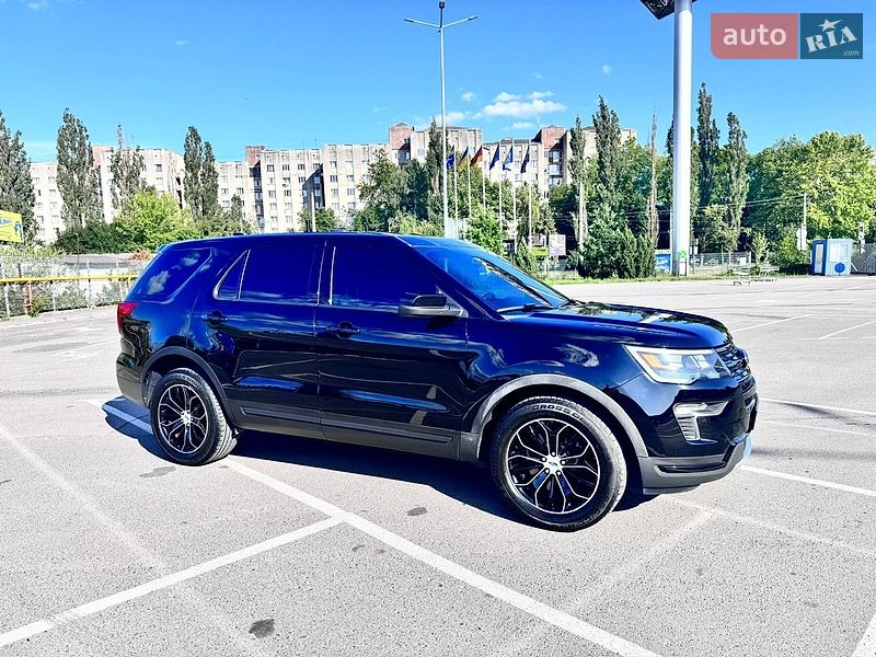 Внедорожник / Кроссовер Ford Explorer 2017 в Ивано-Франковске