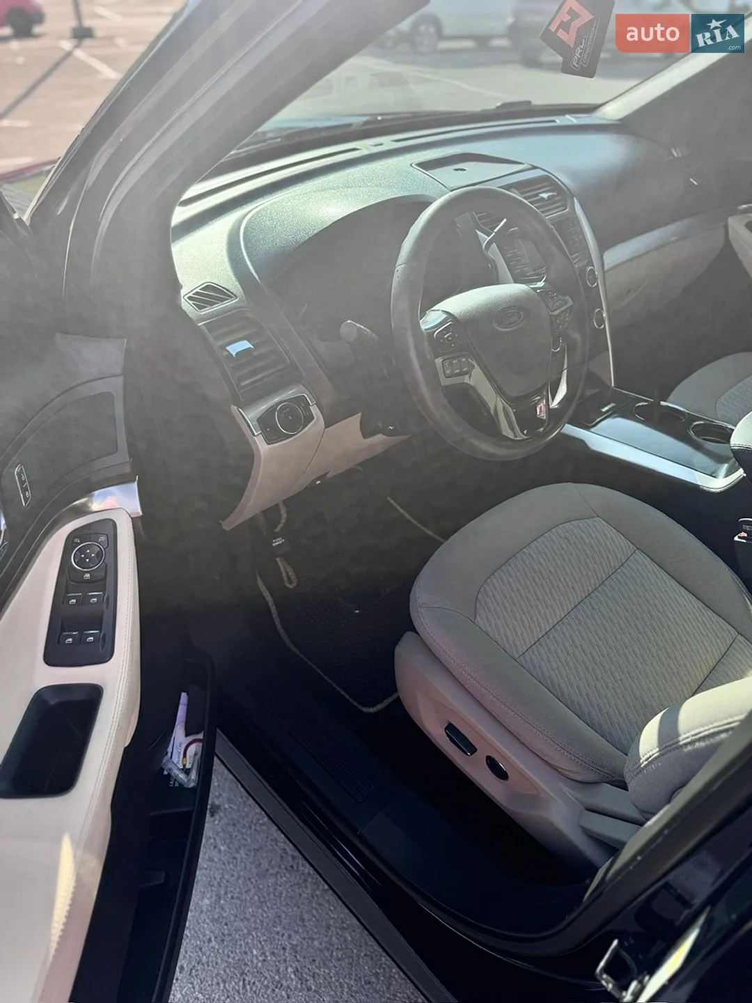 2017 Ford Explorer - мініатюра 10