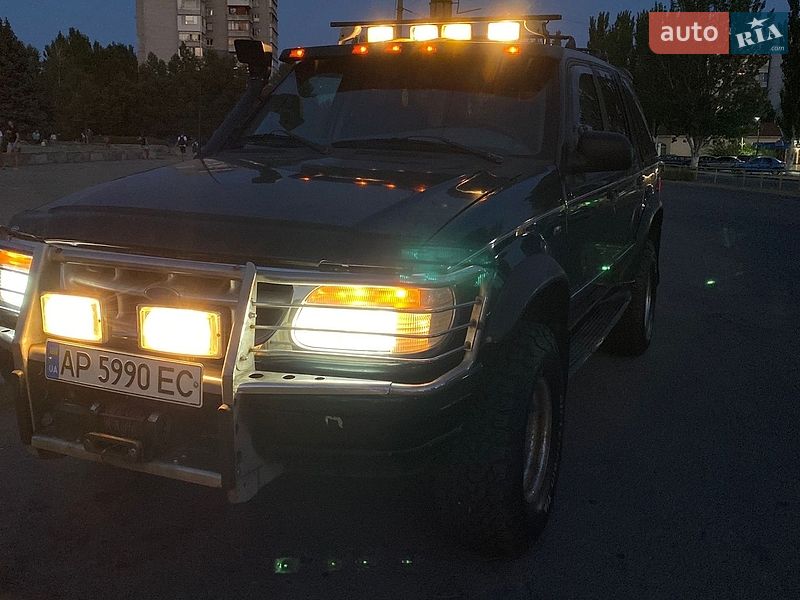Внедорожник / Кроссовер Ford Explorer 1995 в Запорожье