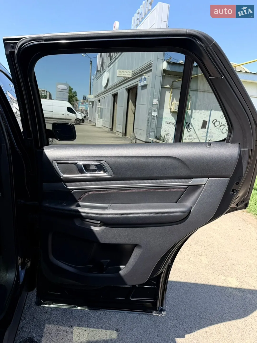 2018 Ford Explorer - мініатюра 35