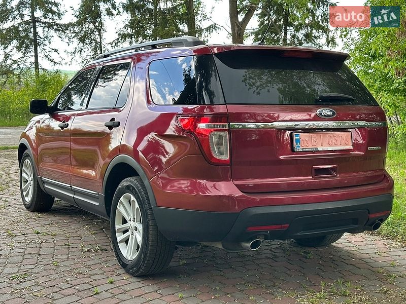 Внедорожник / Кроссовер Ford Explorer 2015 в Баре