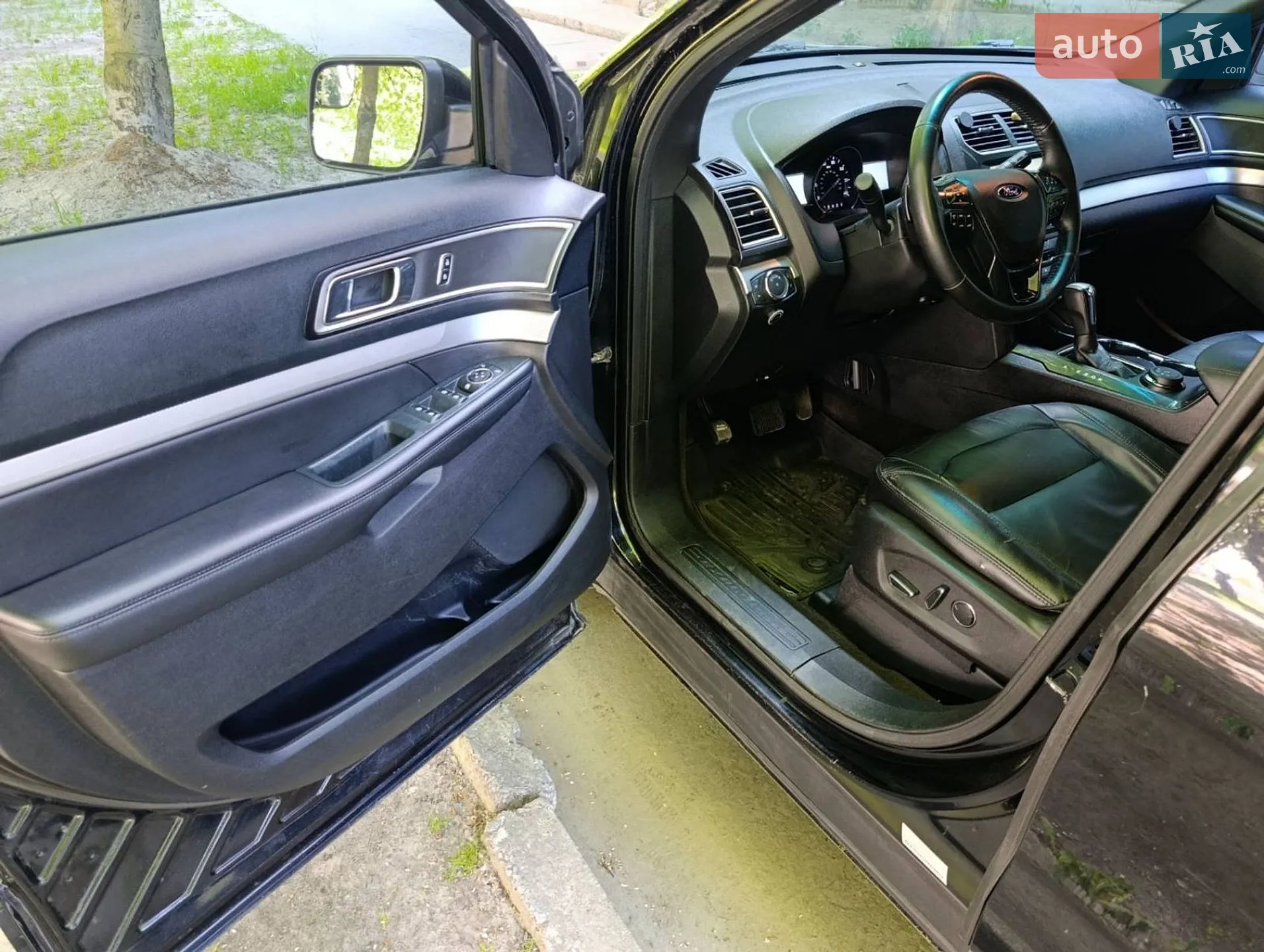 2015 Ford Explorer - мініатюра 16