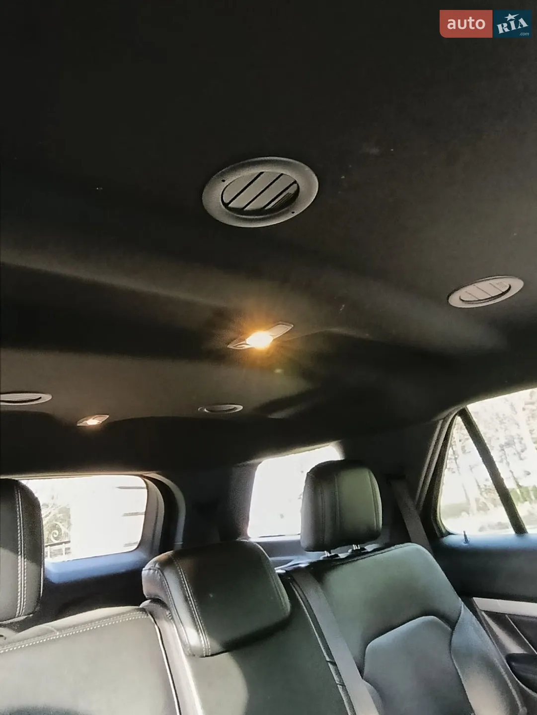 2015 Ford Explorer - мініатюра 41
