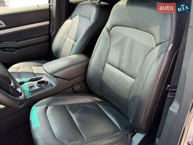 Внедорожник / Кроссовер Ford Explorer 2016 в Ивано-Франковске