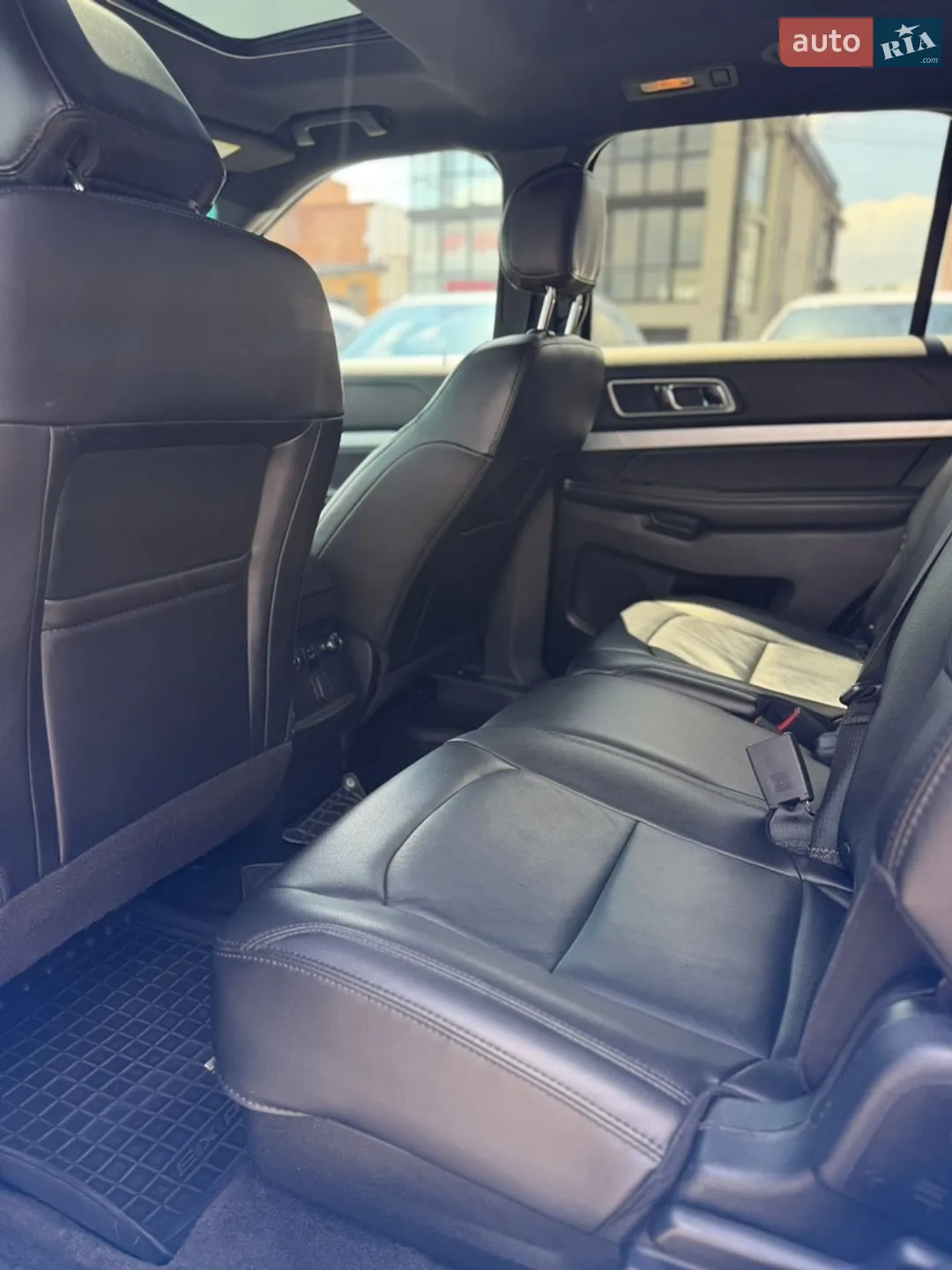 2016 Ford Explorer - мініатюра 22