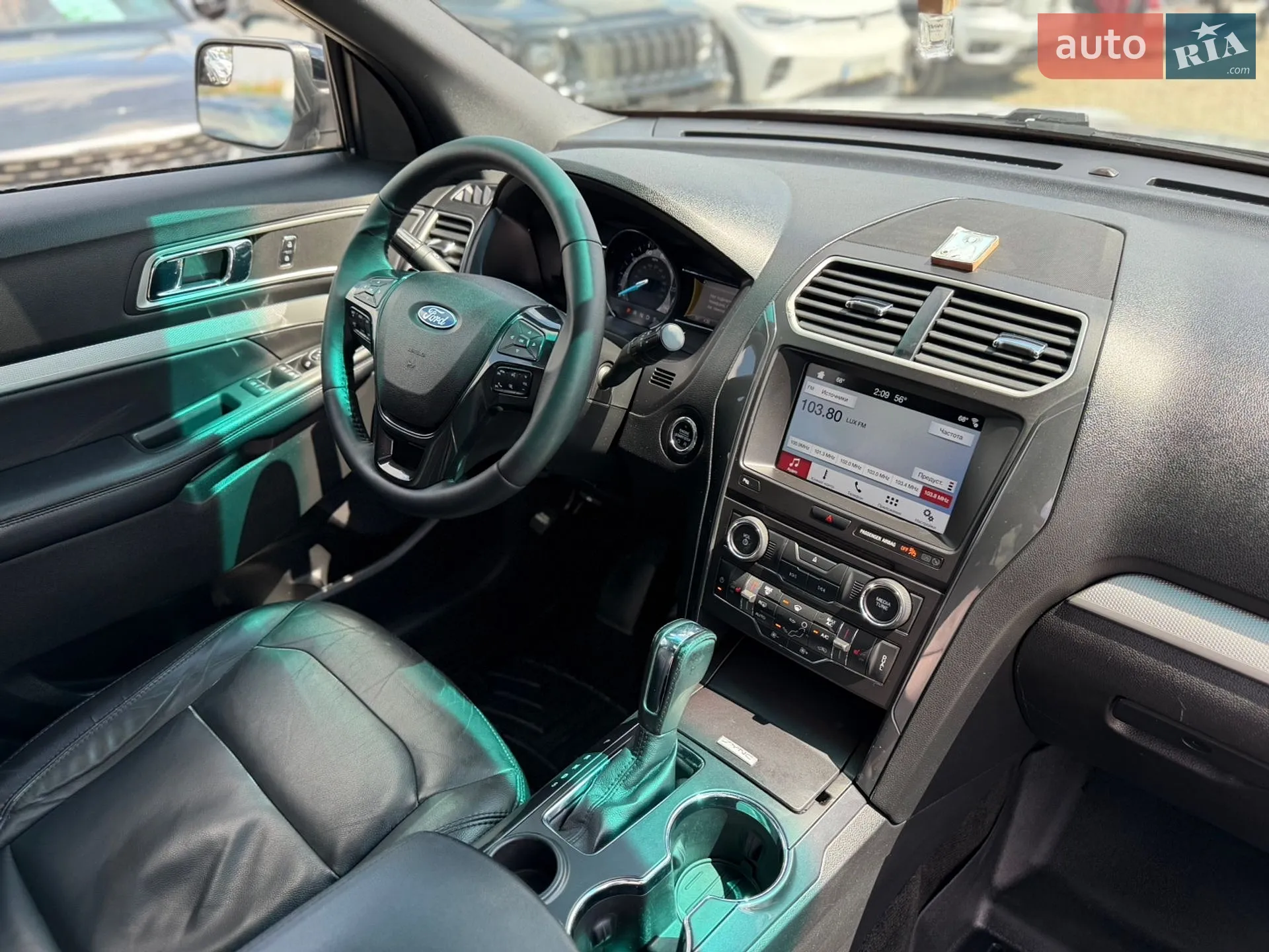 2016 Ford Explorer - мініатюра 27