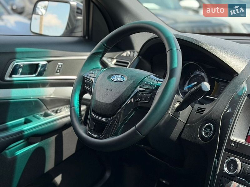 Внедорожник / Кроссовер Ford Explorer 2016 в Ивано-Франковске