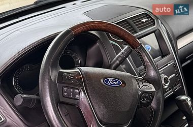 Внедорожник / Кроссовер Ford Explorer 2016 в Черноморске фото 7 Внедорожник / Кроссовер Ford Explorer 2016 в Черноморске