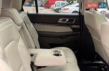 Внедорожник / Кроссовер Ford Explorer 2016 в Черноморске фото 17 Внедорожник / Кроссовер Ford Explorer 2016 в Черноморске