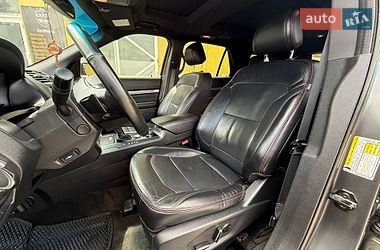 Позашляховик / Кросовер Ford Explorer 2016 в Львові фото 24 Позашляховик / Кросовер Ford Explorer 2016 в Львові