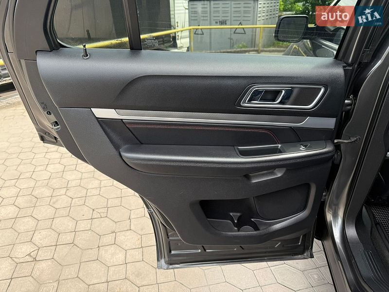 Позашляховик / Кросовер Ford Explorer 2016 в Львові фото 27 Позашляховик / Кросовер Ford Explorer 2016 в Львові