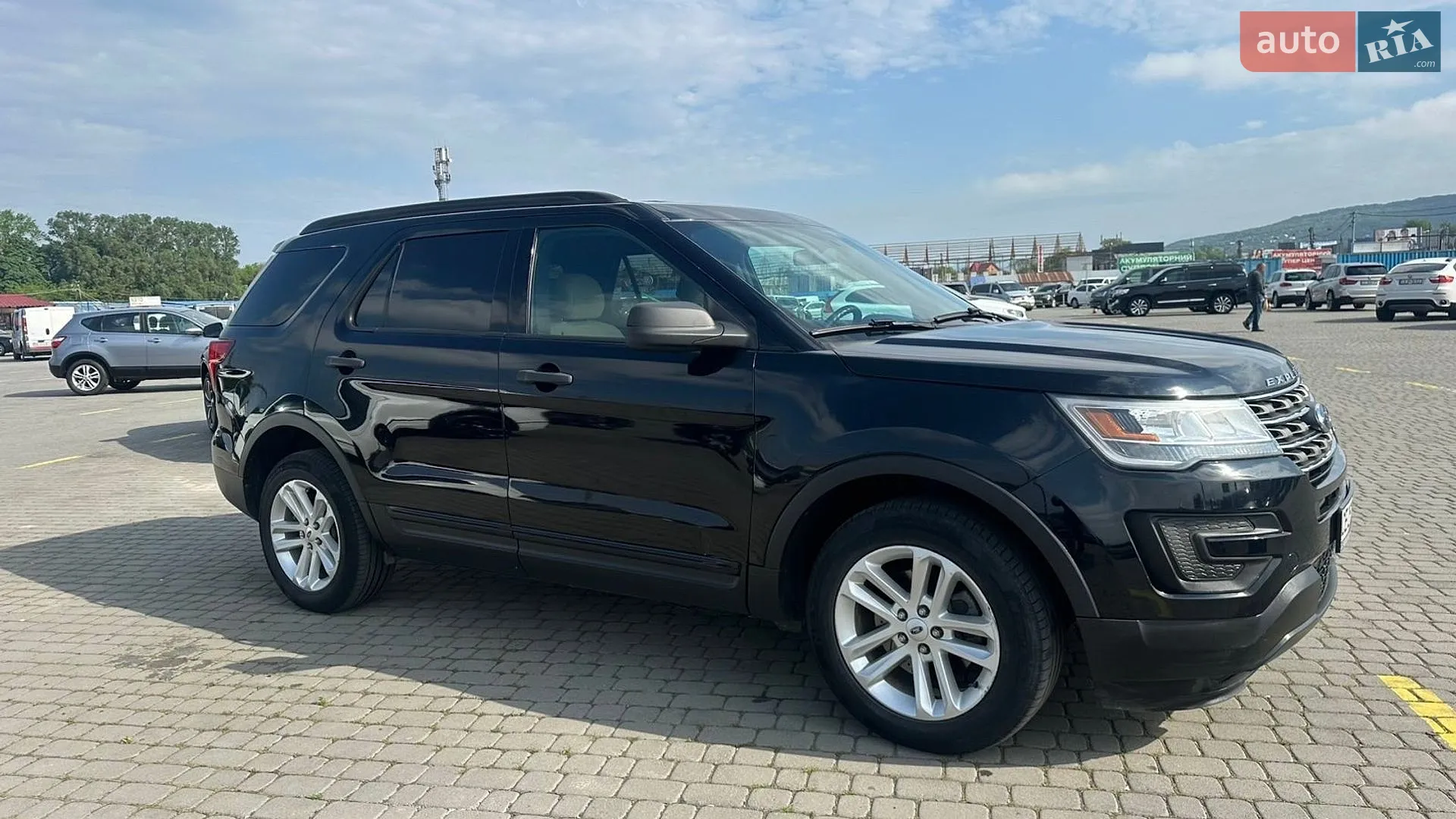 2017 Ford Explorer - мініатюра 4