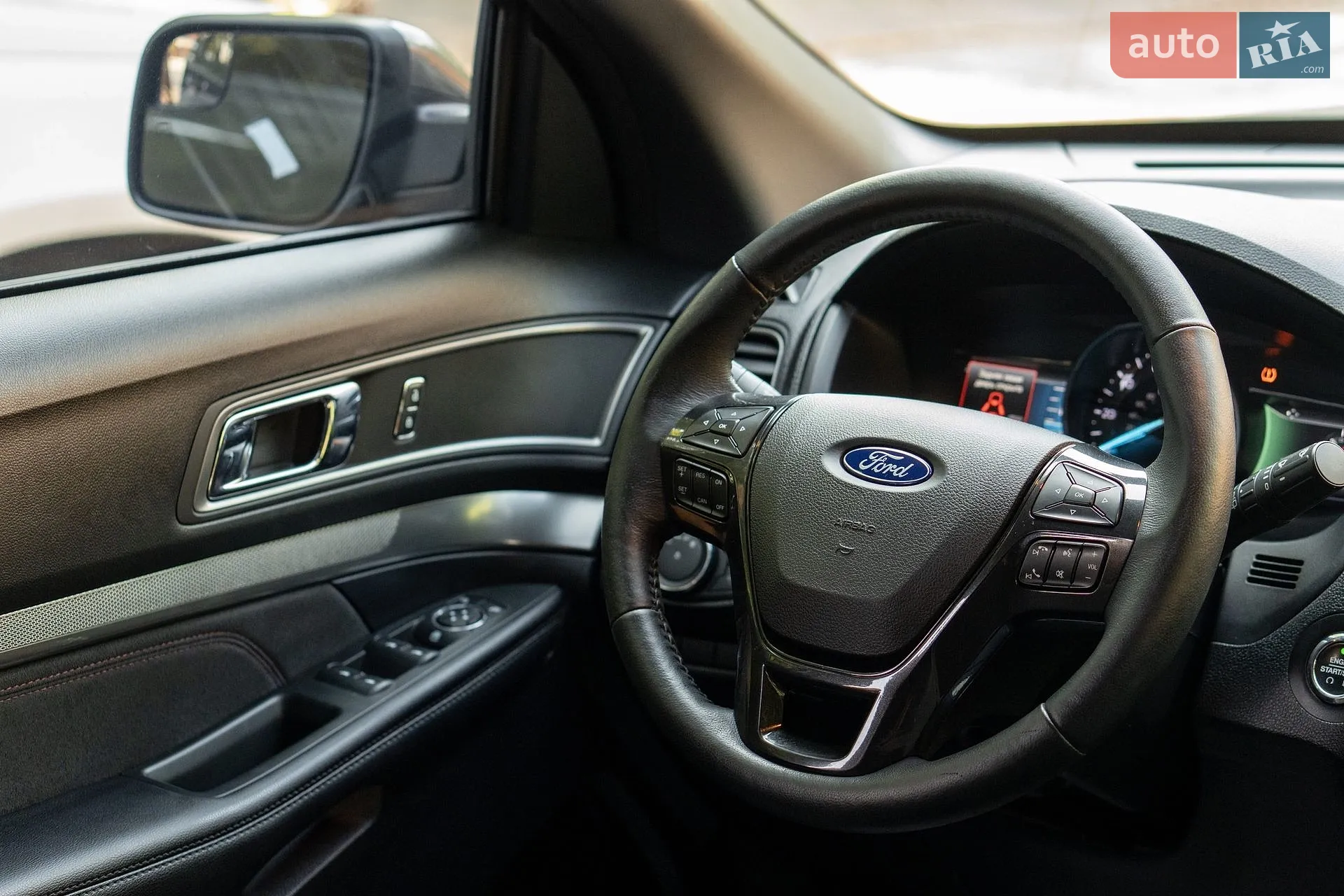 2018 Ford Explorer - мініатюра 31