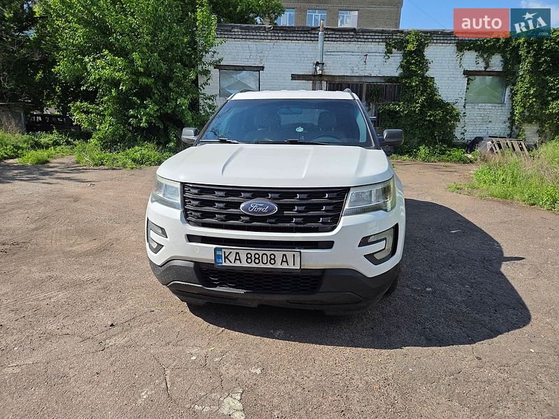 Позашляховик / Кросовер Ford Explorer 2016 в Києві