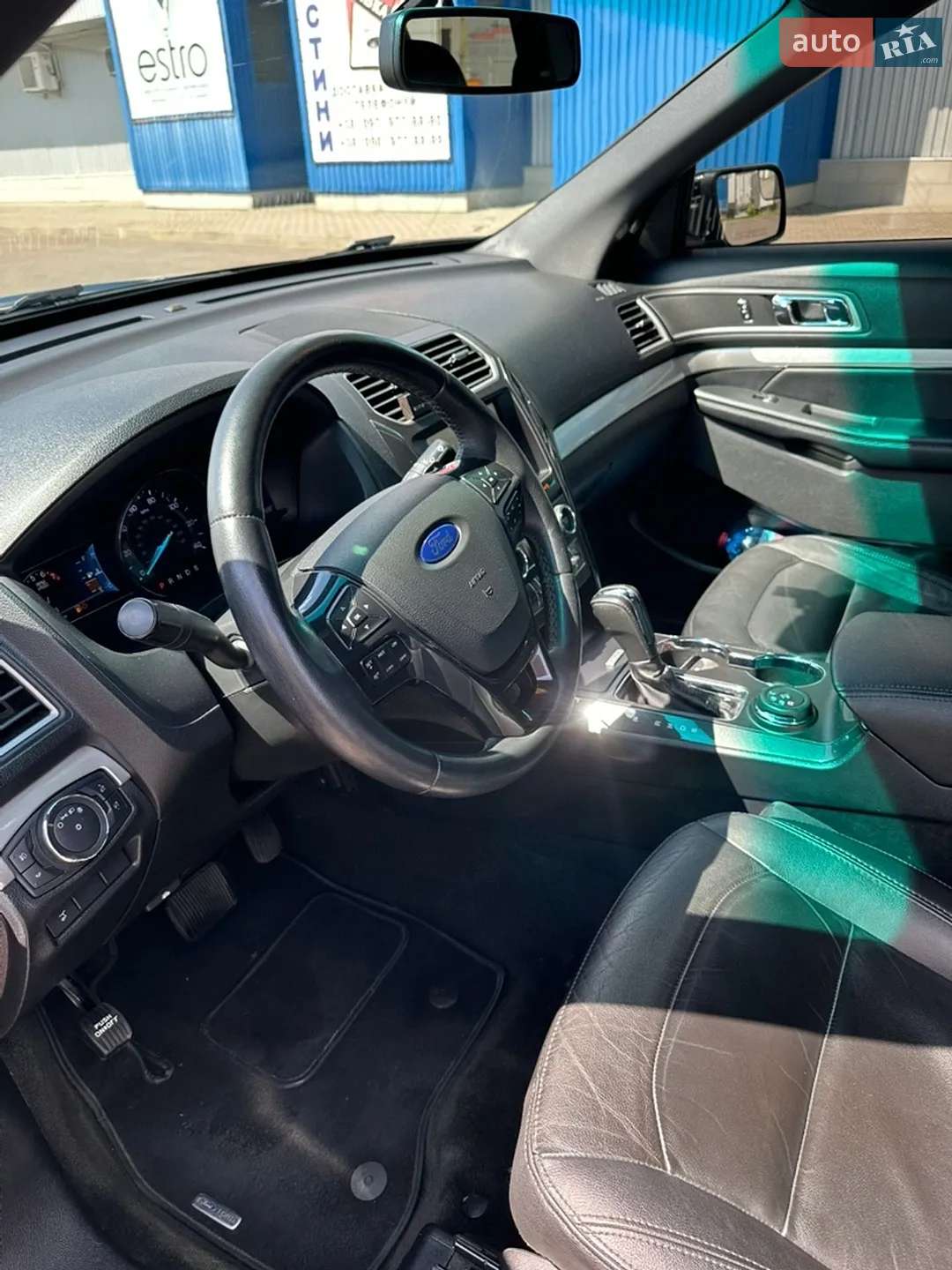 2016 Ford Explorer - мініатюра 12