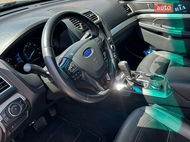 Внедорожник / Кроссовер Ford Explorer 2016 в Ковеле