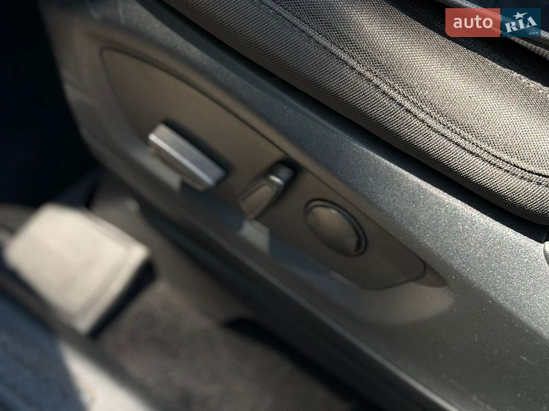 Позашляховик / Кросовер Ford Explorer 2020 в Одесі