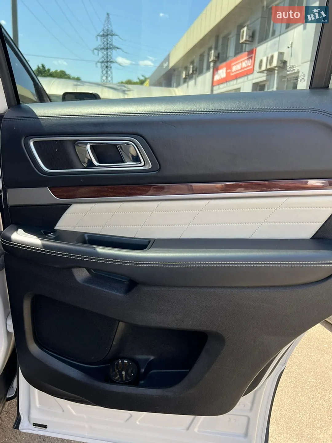 2017 Ford Explorer - мініатюра 39
