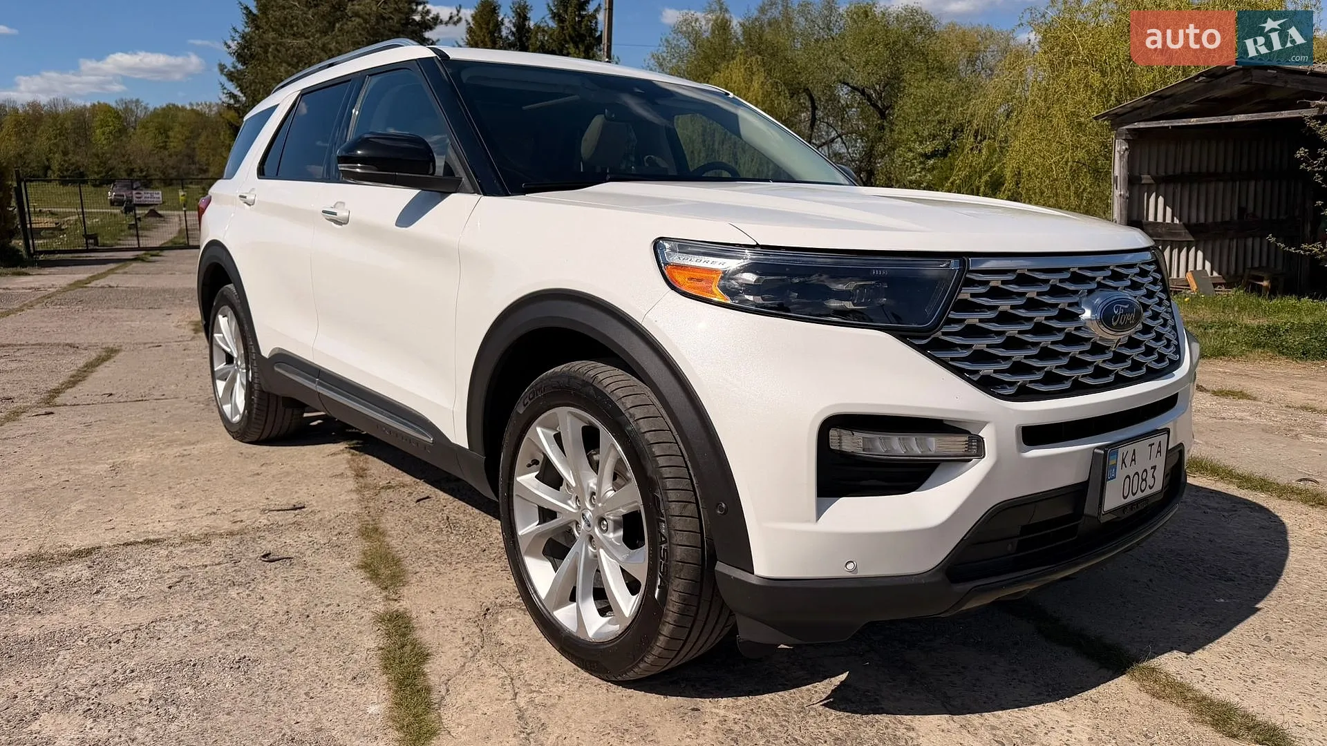 2022 Ford Explorer - мініатюра 2