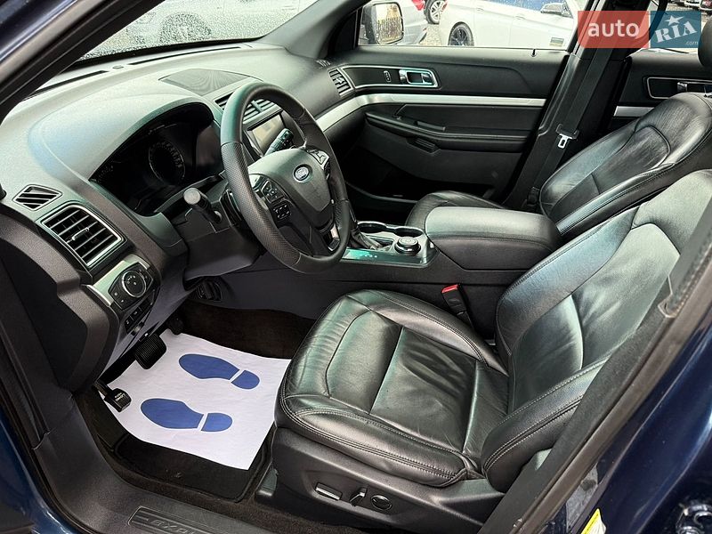 Внедорожник / Кроссовер Ford Explorer 2016 в Стрые