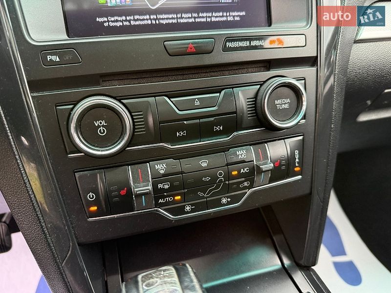 Внедорожник / Кроссовер Ford Explorer 2016 в Стрые