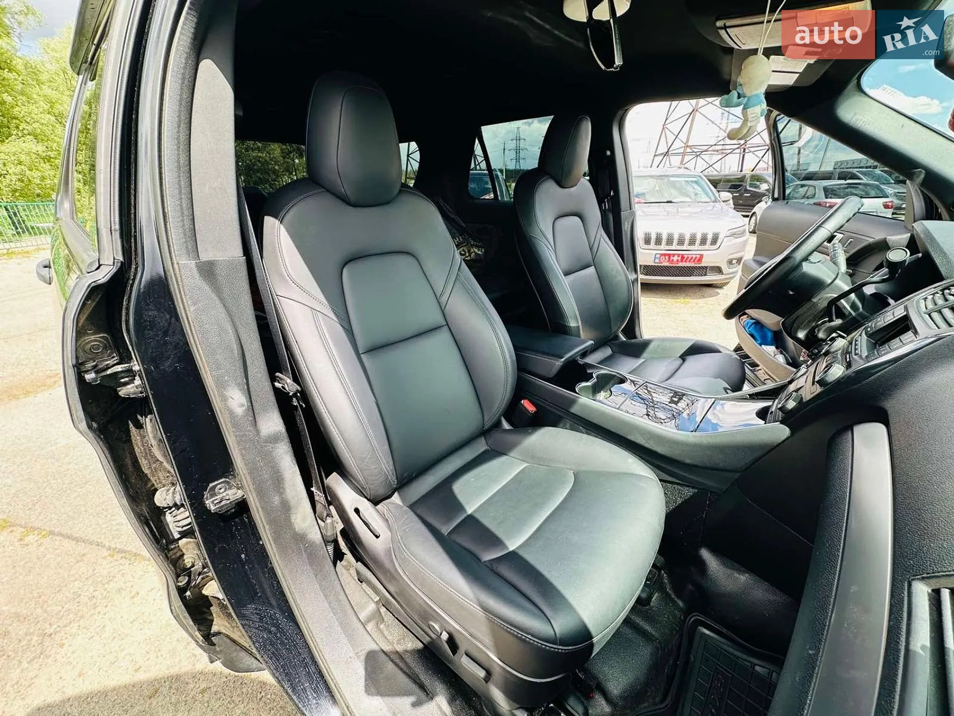 2017 Ford Explorer - мініатюра 26