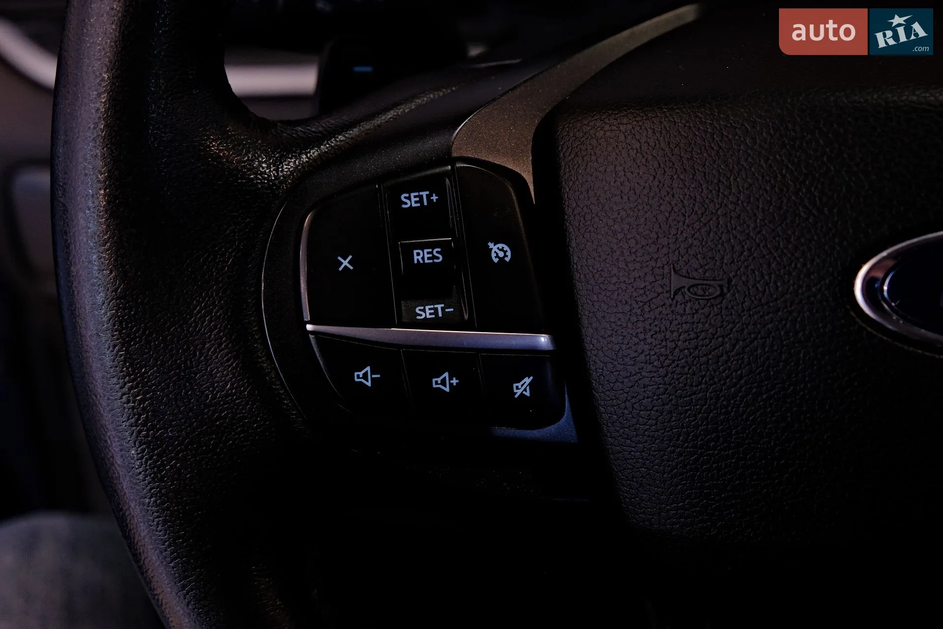 2020 Ford Explorer - мініатюра 19
