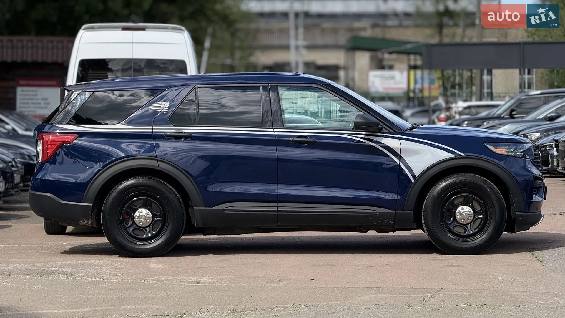 2021 Ford Explorer - мініатюра 2